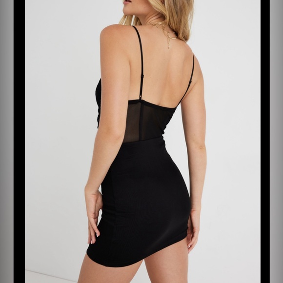 Garage lace dress - Picture 4 of 4